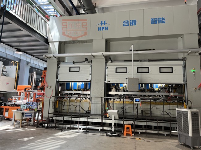 沖壓自動化三次元機械手有哪些特點？適合那些生產(chǎn)環(huán)境？