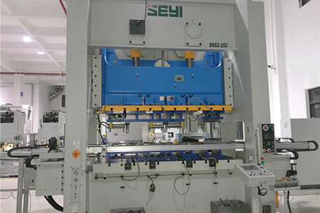 沖床機(jī)械手一臺多少錢？